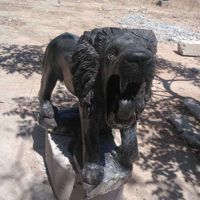 Roaring Lion - Stone Sculpture Made of Springstone by Ronny Nyamhunga | Zimbabwe