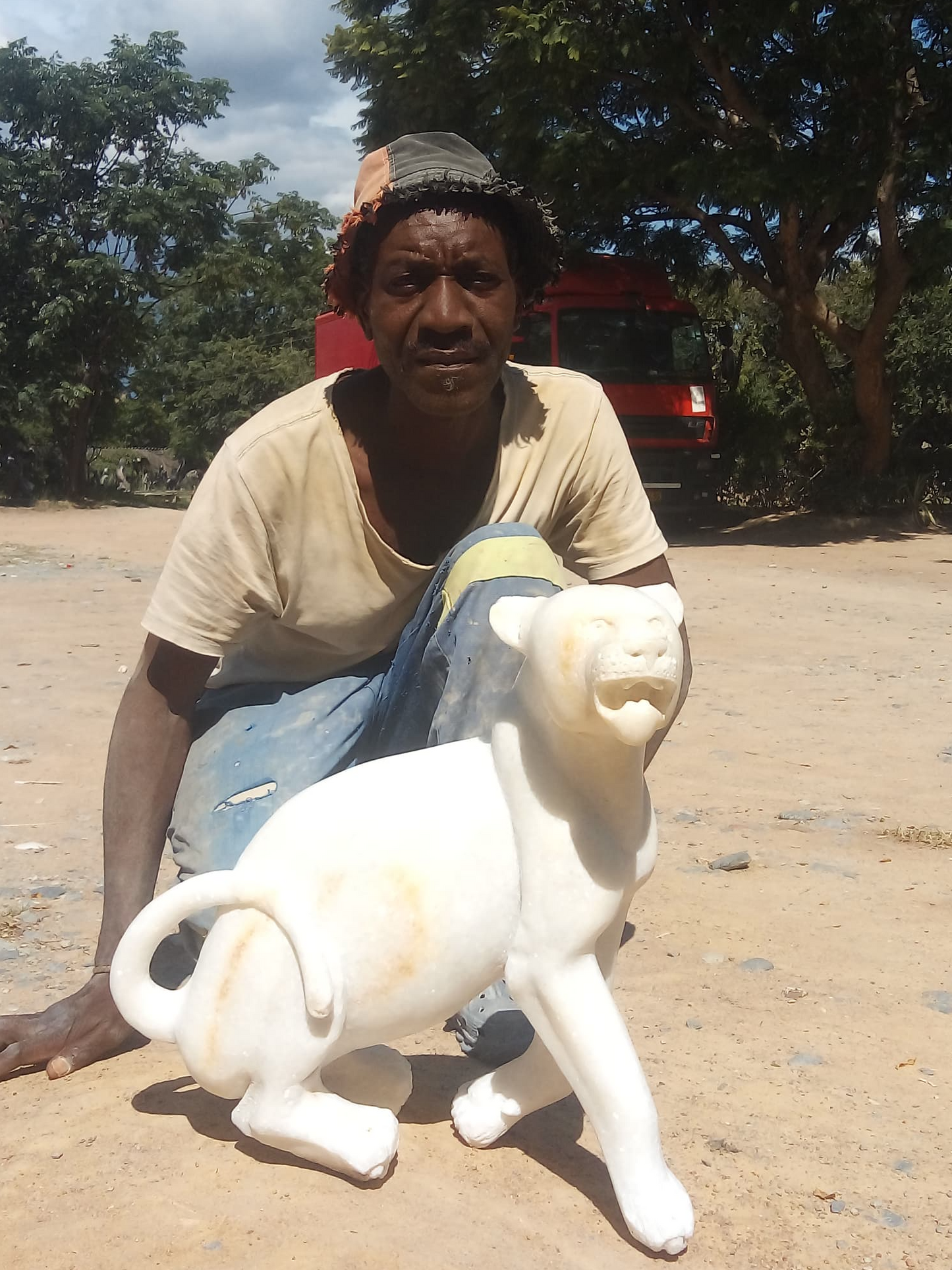Leopard - Stone Sculpture Made of Dolomite by Gideon Masendeke | Zimbabwe