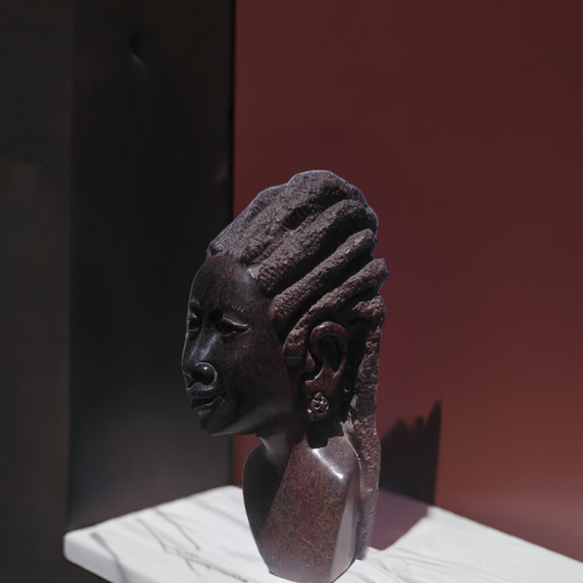 Chieftess - Stone Sculpture Made of Serpentine Stone by Ronny Nyamhunga | Zimbabwe
