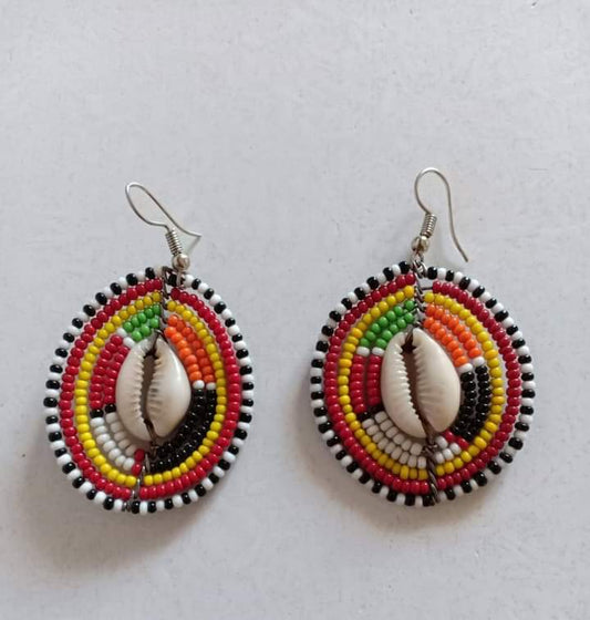 Maasai Earings - Made of Beads, Shells and Wire | Kenya