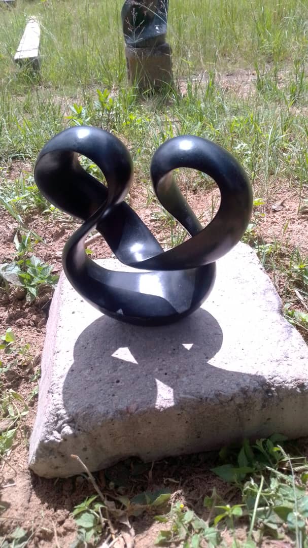 Lovers - Stone Sculpture Made of Springstone by Tonderai Sowa | Zimbabwe
