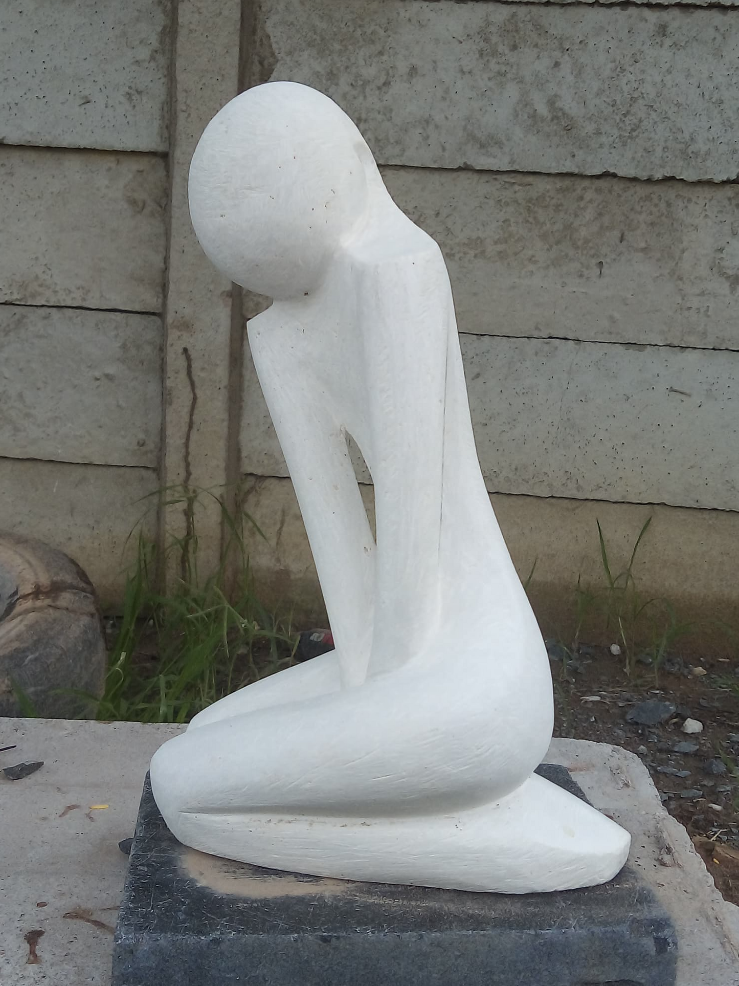 Modesty - Stone Sculpture Made of White Opal by Misheck Makaza | Zimbabwe