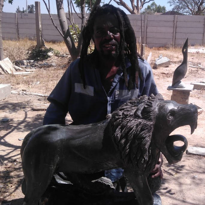 Roaring Lion - Stone Sculpture Made of Springstone by Ronny Nyamhunga | Zimbabwe
