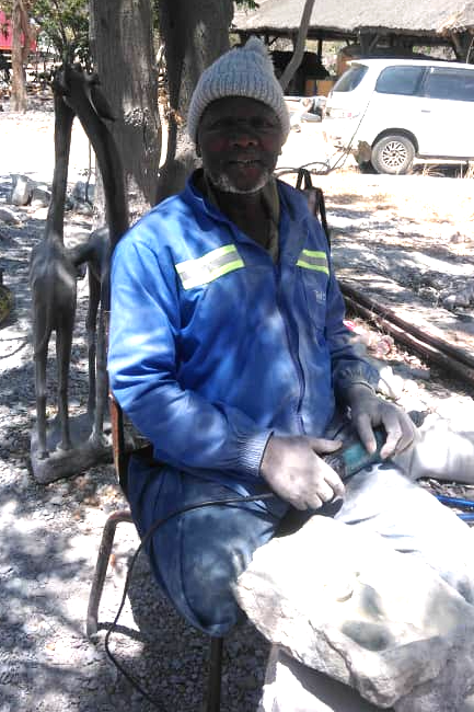 Majestic Eagle - Stone Sculpture Made of Springstone by Dickson Shinga | Zimbabwe