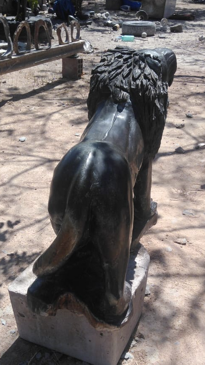 Roaring Lion - Stone Sculpture Made of Springstone by Rony Nyamhunga | Zimbabwe