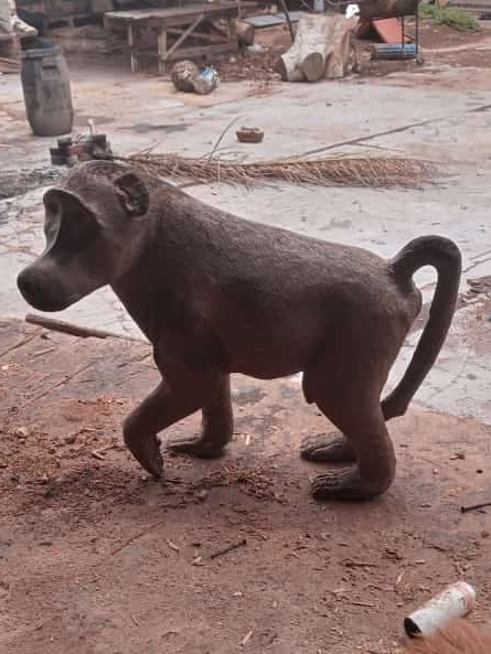 Baboon :  Carved from Ironwood by Killian Torovasei | Zimbabwe