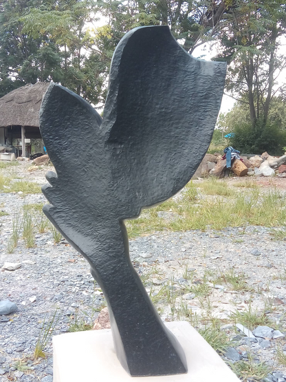 First Kiss - Stone Sculpture Made of Springstone by Farai Tandi | Zimbabwe