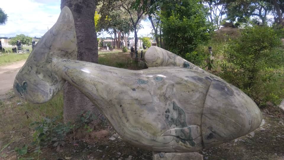 Fish A - Stone Sculpture Made of Butterjade by Edmore Chijumani | Zimbabwe