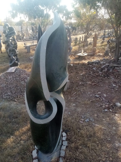 Focul Point - Stone Sculpture Made of Springstone by Davis Sibanda | Zimbabwe