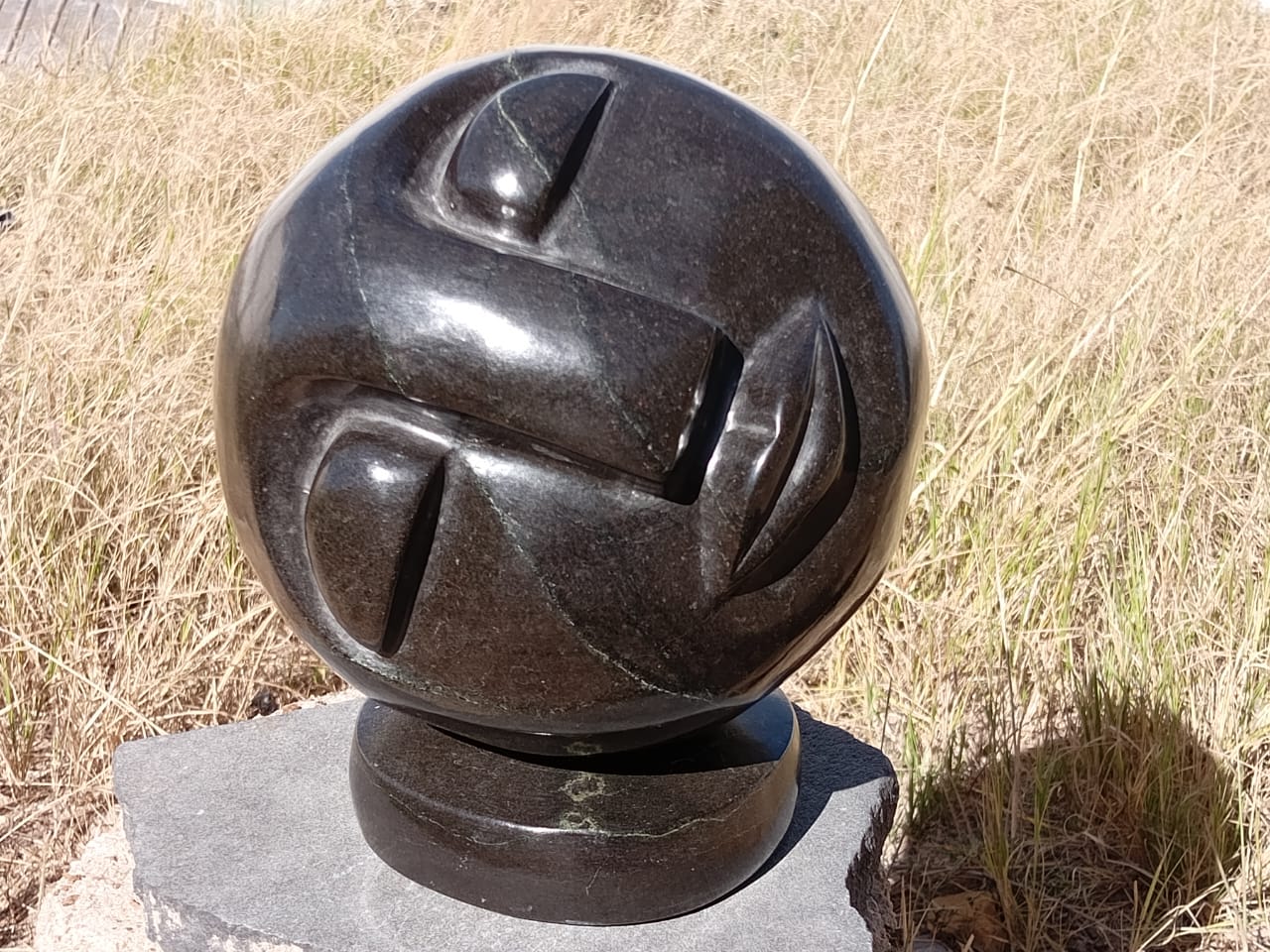 Contemplation - Stone Sculpture Made of Springstone by Graham Rugoyi | Zimbabwe