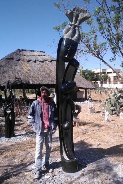 Famly Bond - Stone Sculpture Made of Springstone by Alfred Mutuke | Zimbabwe