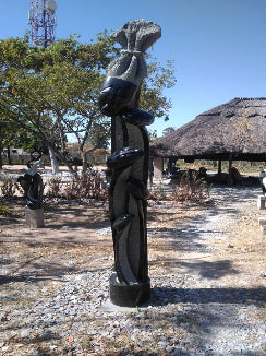 Famly Bond - Stone Sculpture Made of Springstone by Alfred Mutuke | Zimbabwe