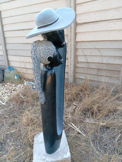 Just Married - Stone Sculpture Made of Springstone by Stephen Chikeya | Zimbabwe