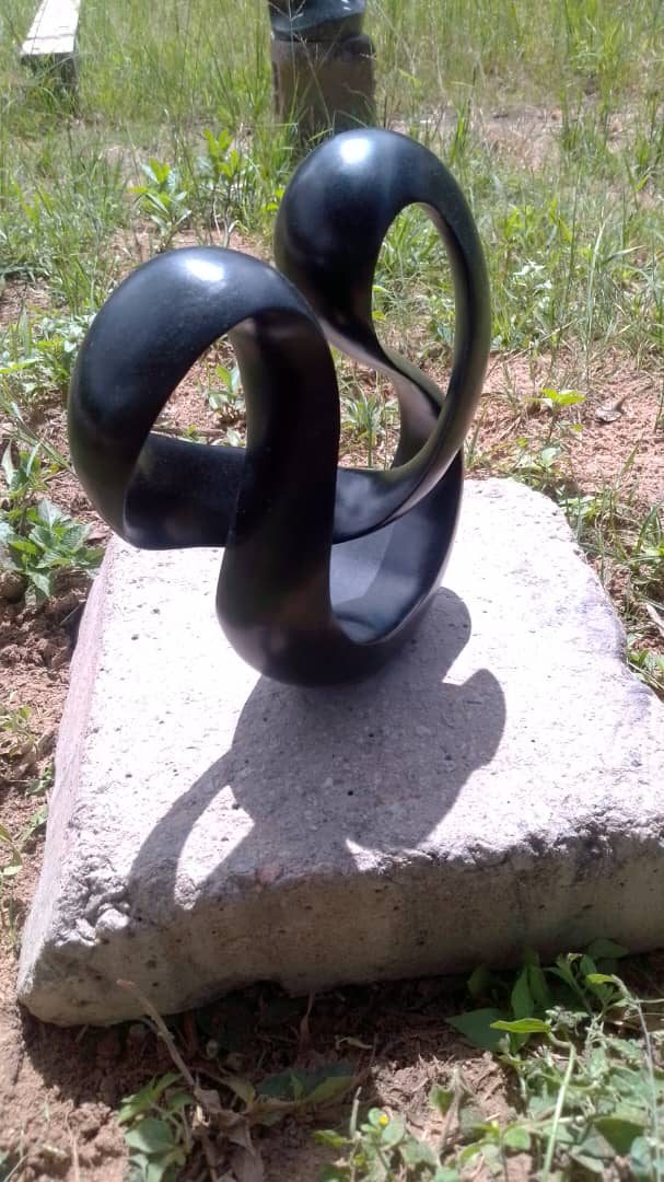 Lovers - Stone Sculpture Made of Springstone by Tonderai Sowa | Zimbabwe