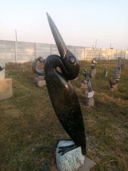 Resting Bird - Stone Sculpture Made of Green Opal by Lacknos Chingwaru | Zimbabwe