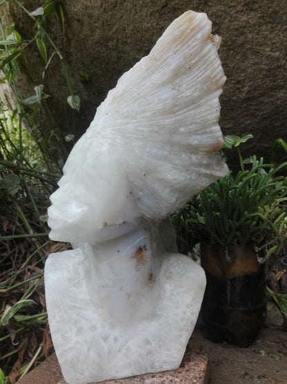 Passing Glance - Stone Sculpture Made of White Agate Stone by Rufaro Murenza | Zimbabwe