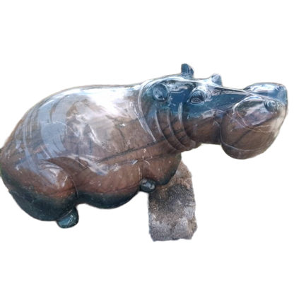Sleeping Hippo - Stone Sculpture Made of Fruit Serpentine by Alec Kambiri | Zimbabwe
