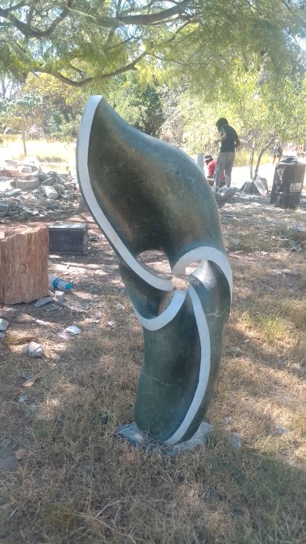 Focul Point - Stone Sculpture Made of Springstone by Davis Sibanda | Zimbabwe