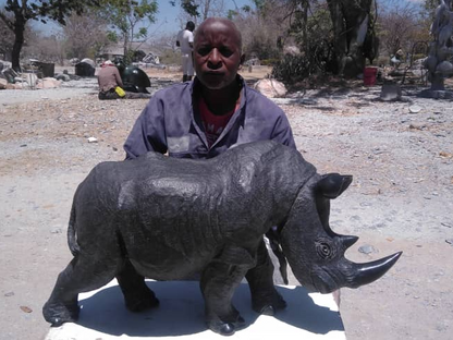 White Rhino - Stone Sculpture Made of Springstone by Clephas Zvirevo | Zimbabwe