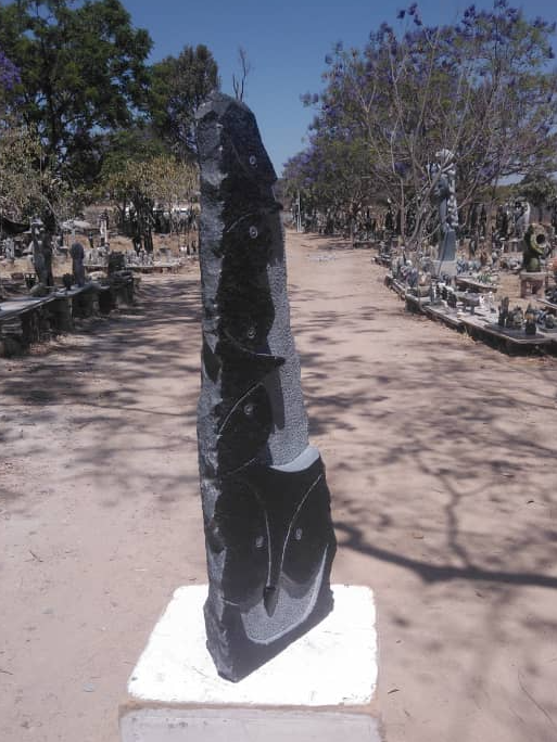 Owl Family - Stone Sculpture Made of Springstone by Dereck Fombe | Zimbabwe