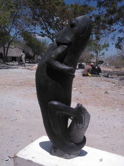 Chameleon - Stone Sculpture Made of Springstone by Clephas Zvirevo | Zimbabwe